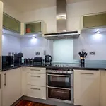 Londwell, Canary Wharf River Thames Balcony Apartment